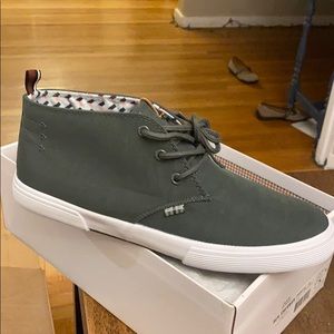 Ben Sherman - Bristol Chukka - Olive 10.5 & 11